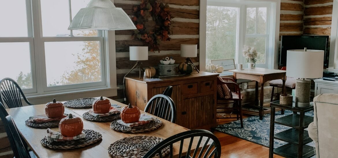 Cute fall dining room with hardwood flooring