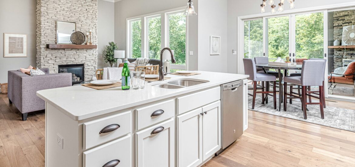 Kitchen with Luxury Vinyl Plank Flooring in DFW